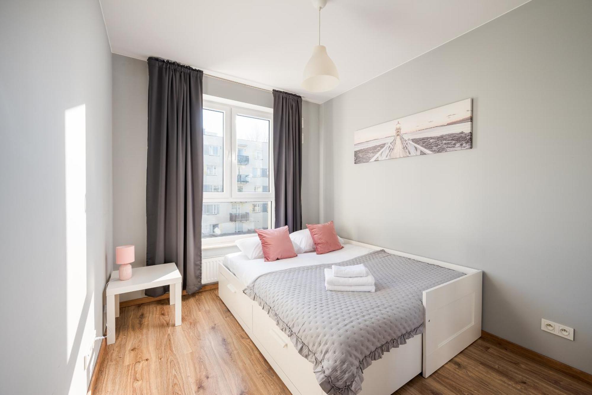 Warszawa-wlochy Serene Apartament